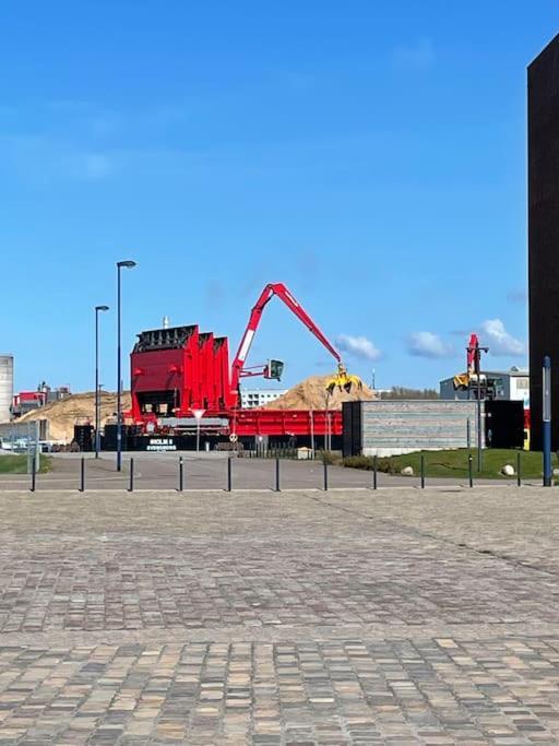 Dock 07 - Modernes 4 Sterne-Ferienapartment Direkt Am Hafen Висмар Экстерьер фото