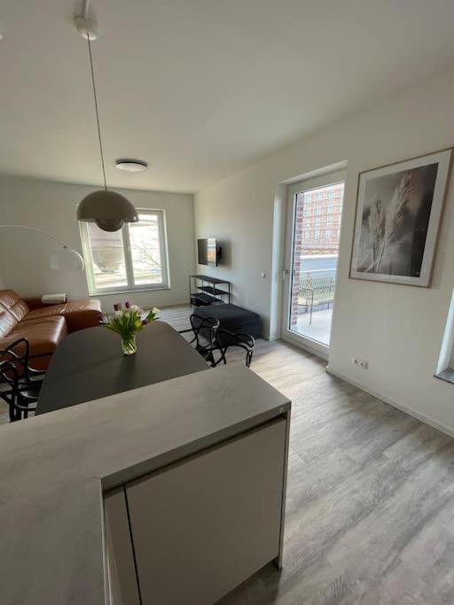 Dock 07 - Modernes 4 Sterne-Ferienapartment Direkt Am Hafen Висмар Экстерьер фото